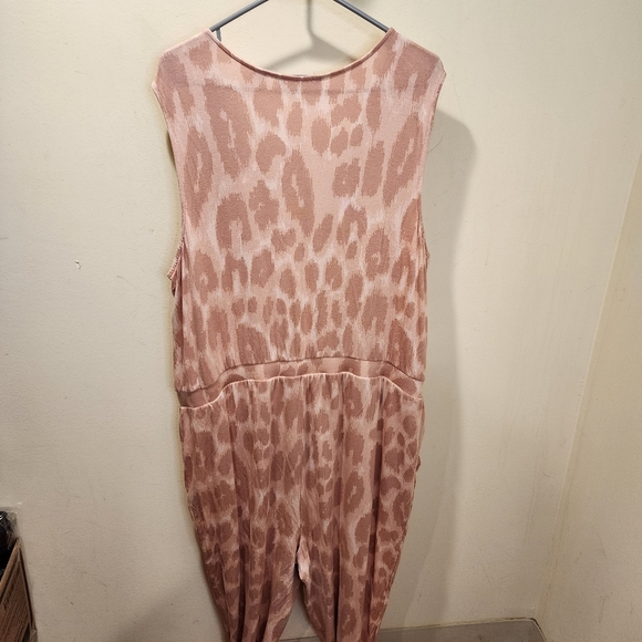 G By Giuliana Pink one Piece Jumpsuit Plus size 1X - Picture 13 of 14